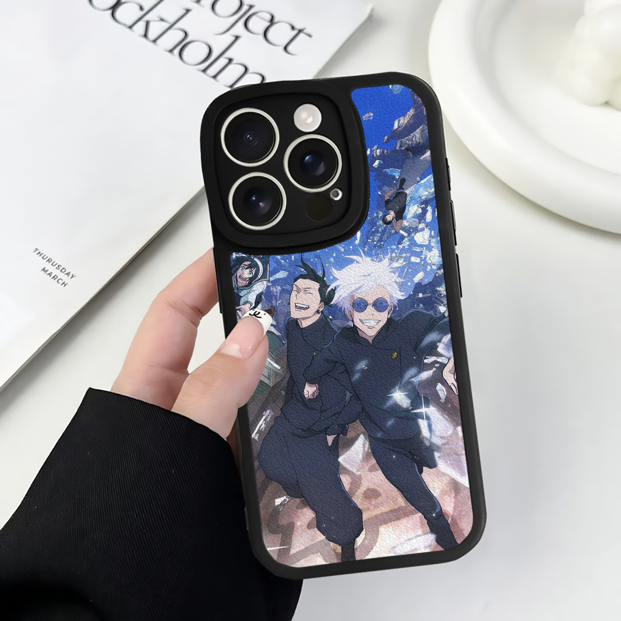 （画像用） 呪術廻戦 Jujutsu Kaisen 【iPhone 16シリーズ対応】シリコンスマホケース（レザー調） 材質：シリコン